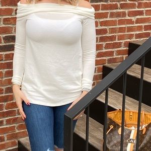 Cream Abercrombie Top with Relaxed Fit - softAF